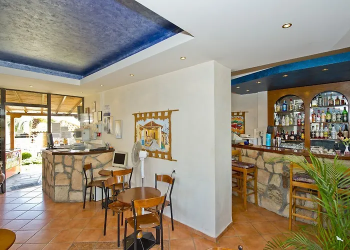 Zeus Hotel