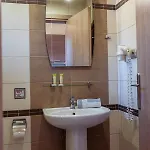 Zeus Hotel *