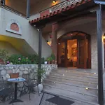 Zeus Hotel Afytos