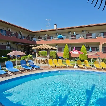 Zeus Hotel *
